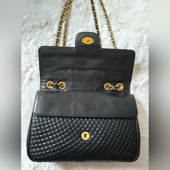 Bally Vintage Double Flap Quilted Shoulder Bag - Picture 5 of 16